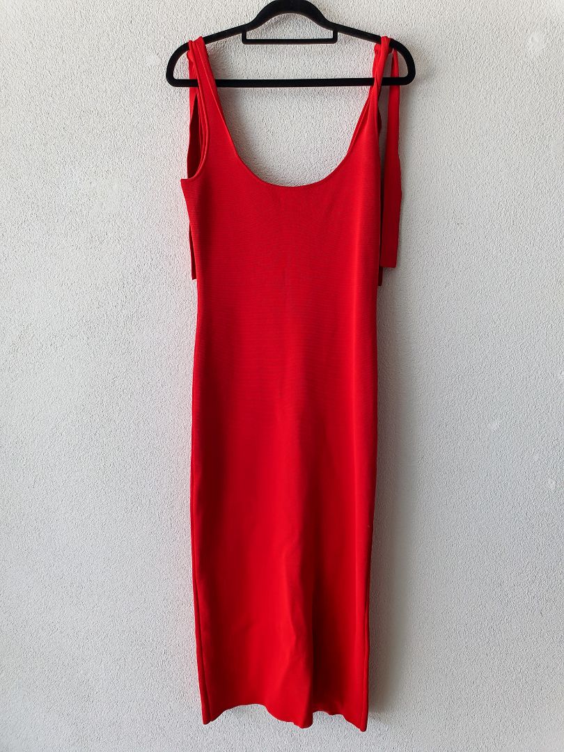 By Johnny Dress M