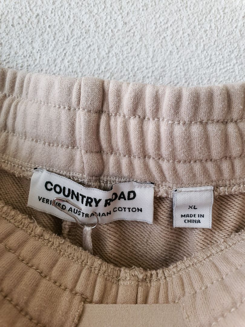 Country Road Shorts XL