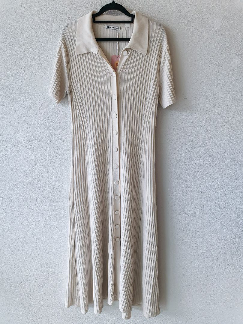 Country Road Dress M