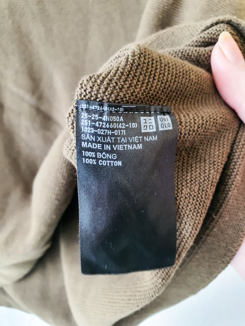 Uniqlo top L