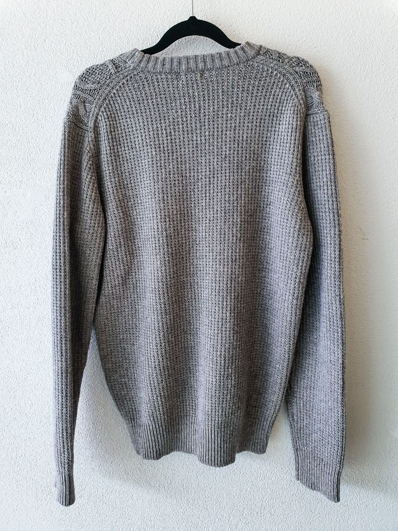 Uniqlo top L