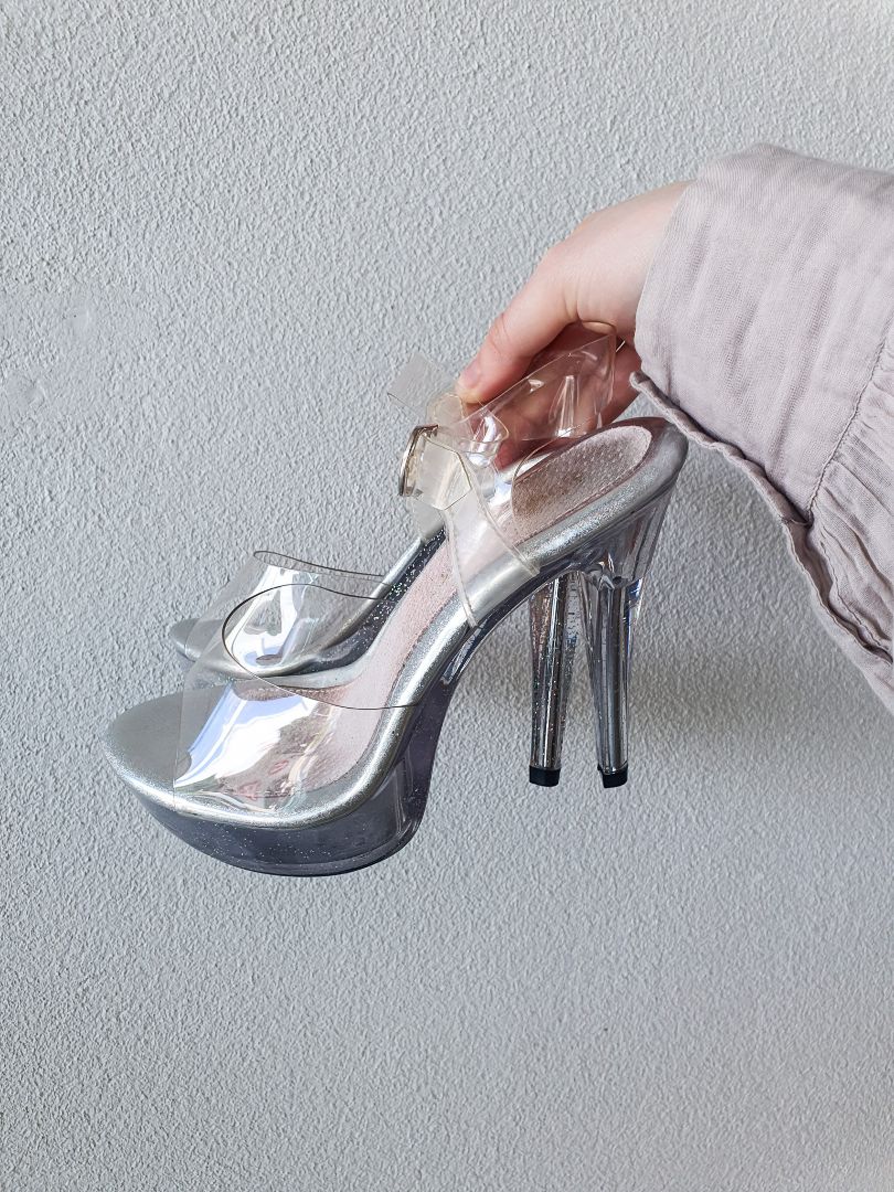 Fabulicious Shoes 8