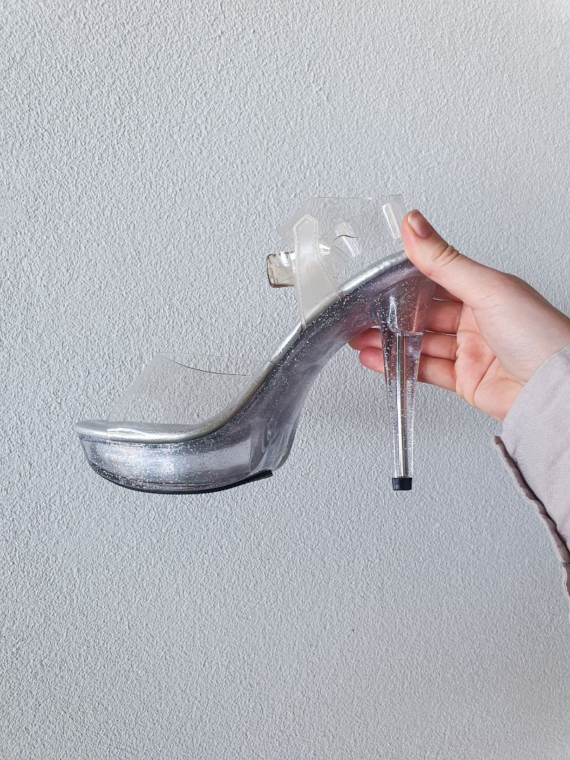 Fabulicious Shoes 8