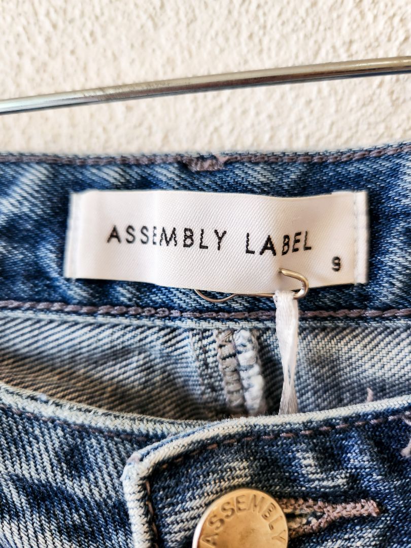 Assembly Label Jeans 9