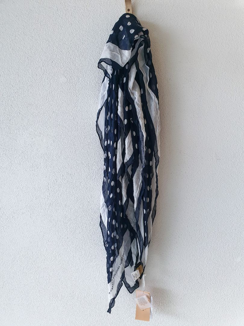Karen Walker scarf OS