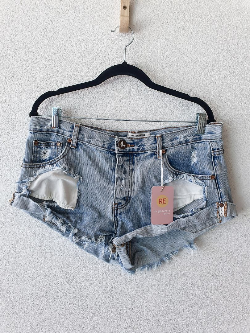 One Teaspoon Shorts M