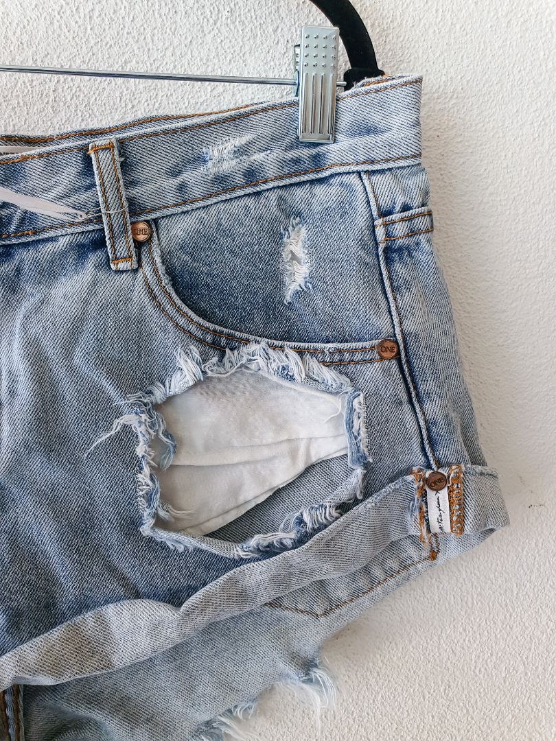 One Teaspoon Shorts M