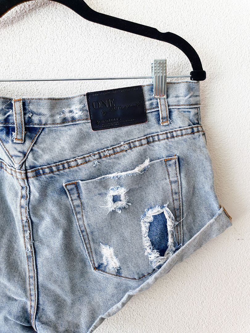 One Teaspoon Shorts M