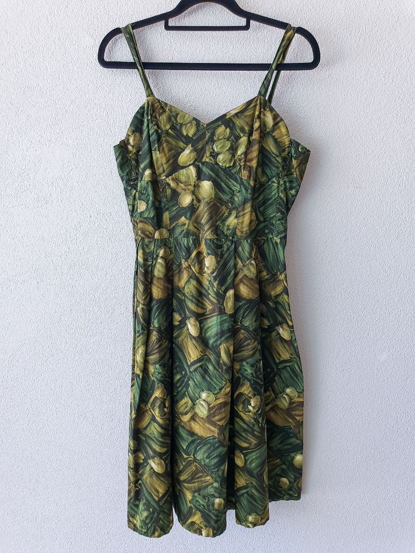 Dress M