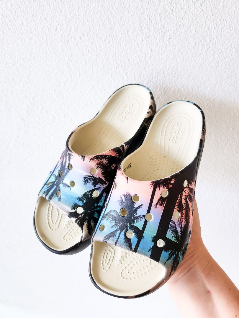 Crocs Shoes 6