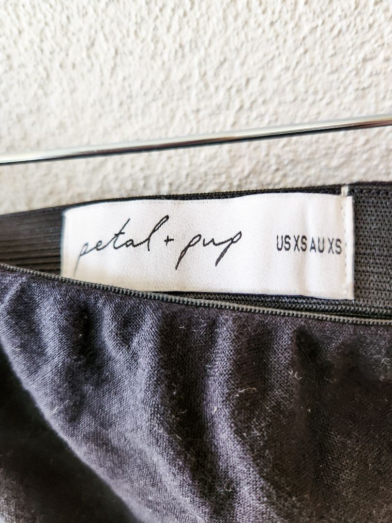 Petal and Pup Skirt XS