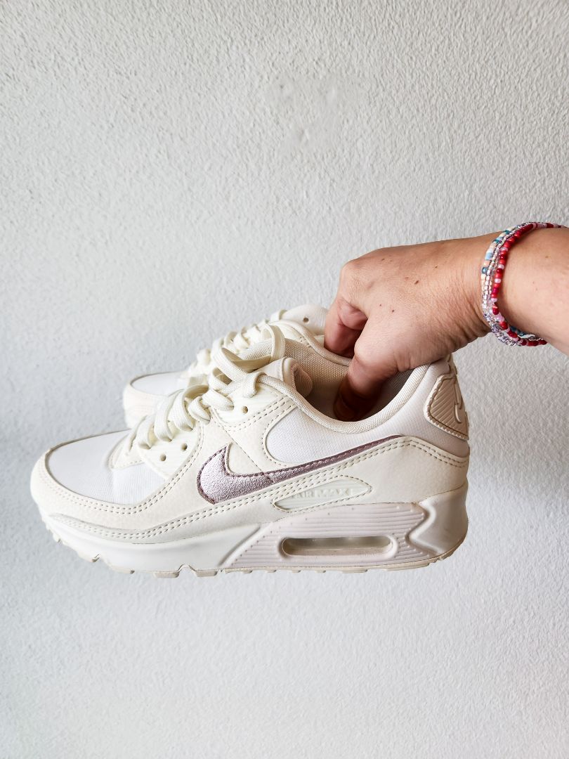 Nike Air Shoes UK4.5