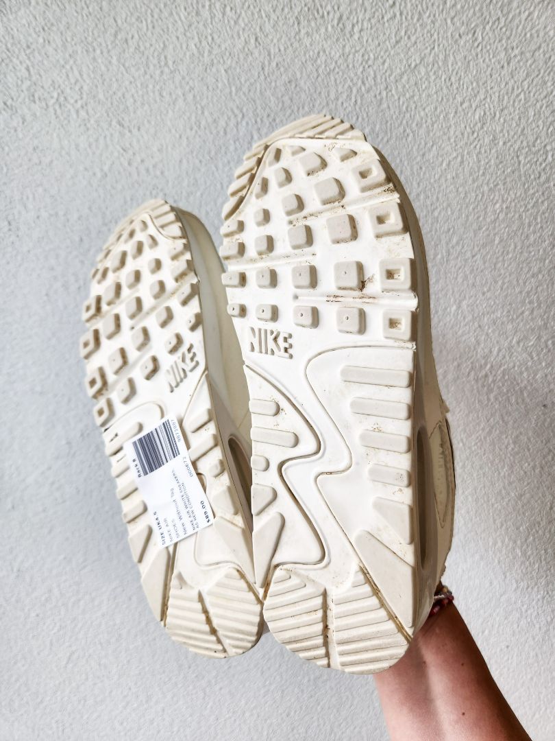 Nike Air Shoes UK4.5