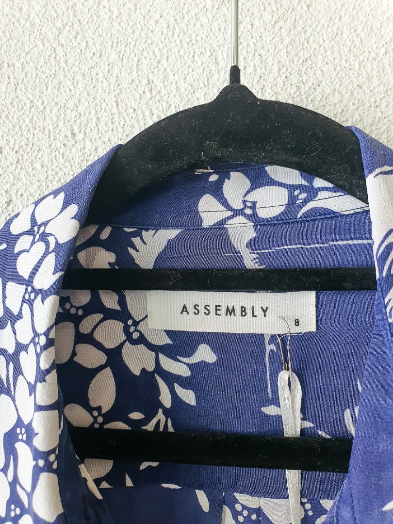 Assembly Label Top XS