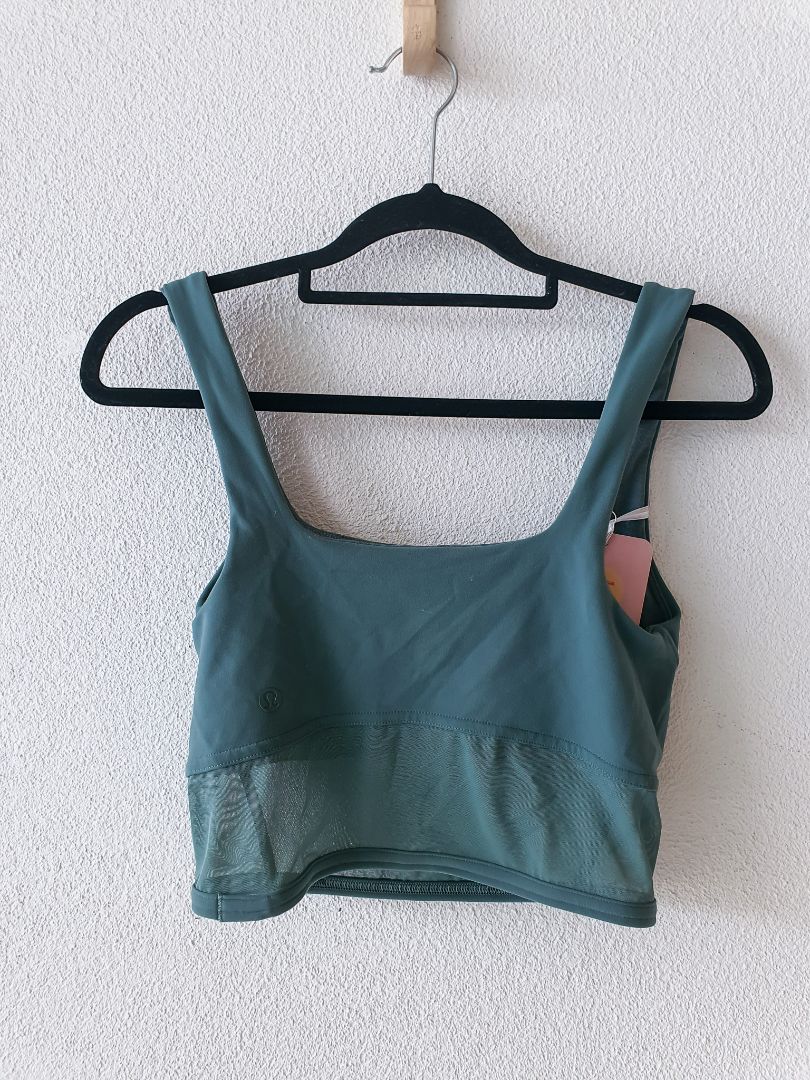 Lululemon Top US4