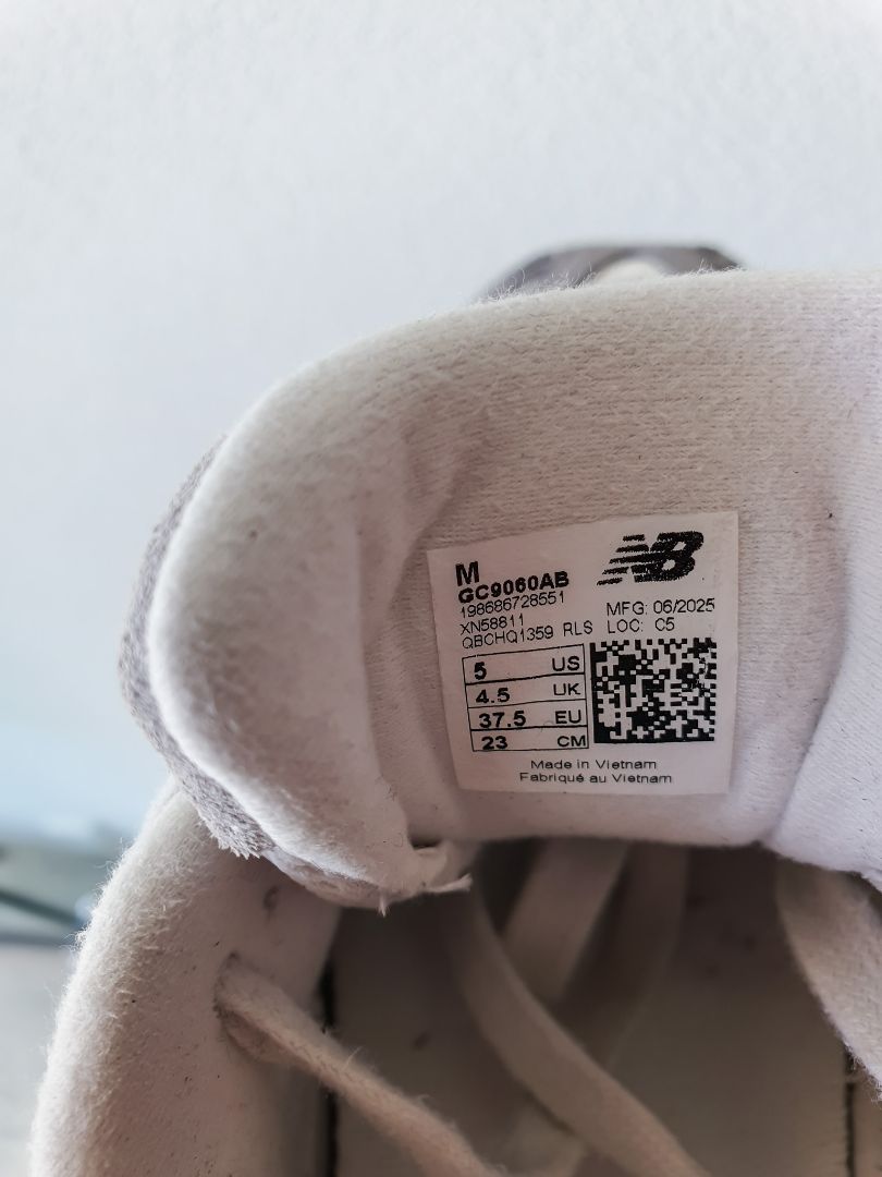 New Balance Shoes EUR37