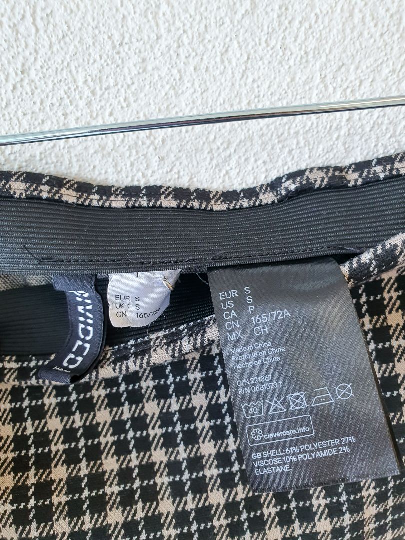 H&M DIVIDED Skirt S