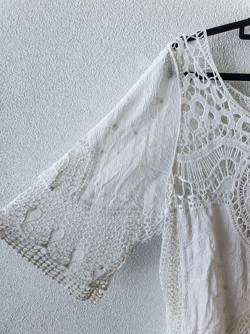 HOLLY BRACKEN Top OS