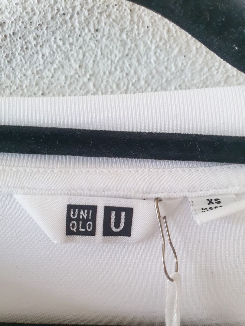 Uniqlo Top S