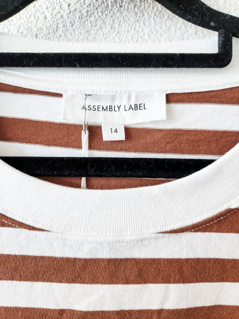 Assembly Label Top L