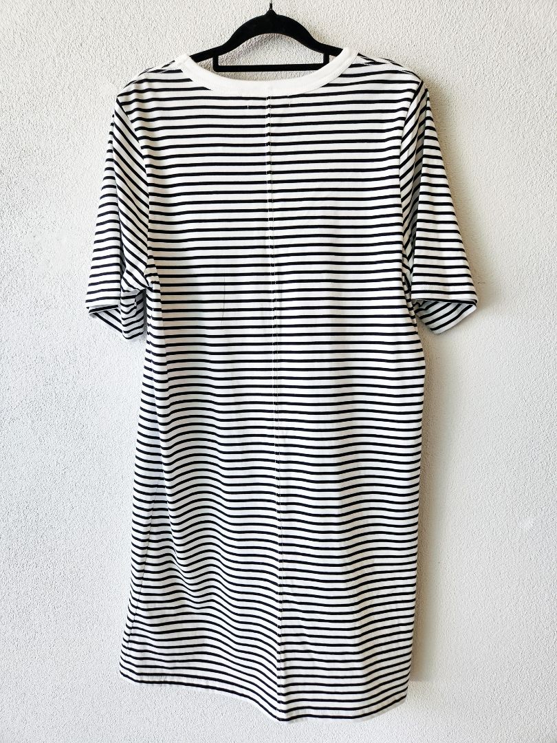 Country Road Dress M