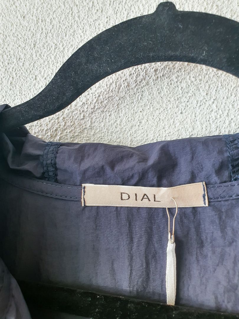 Dial Dress M