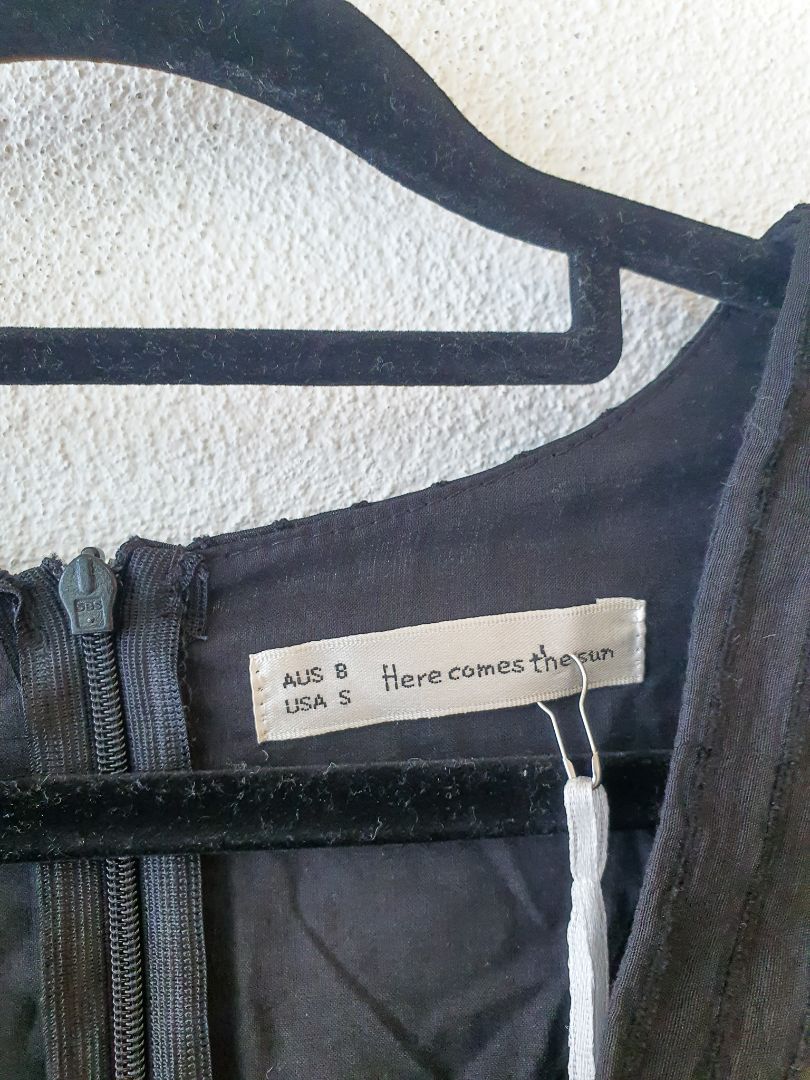 Esther & Co - Here comes the sun Dress XS