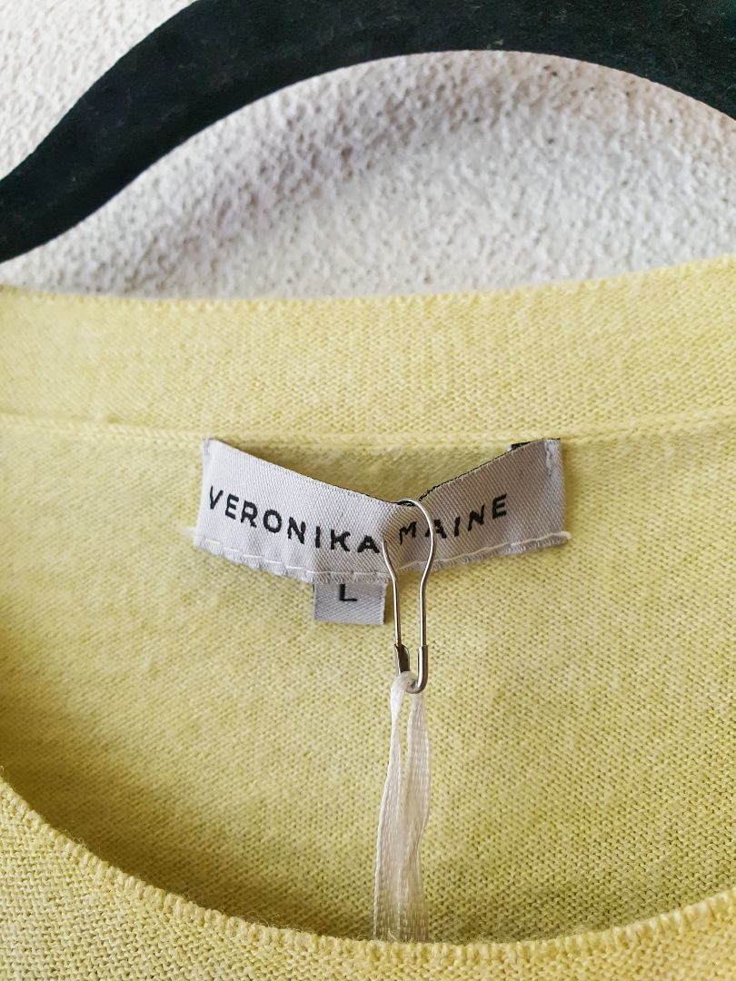 Veronika Maine Top L