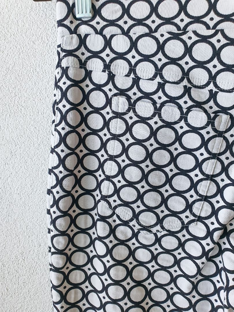 Joseph Ribkoff Pants M