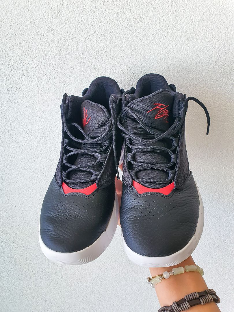 Air Jordan Shoes 9.5