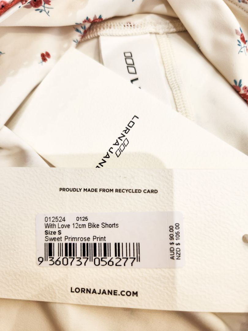 Lorna Jane Shorts S