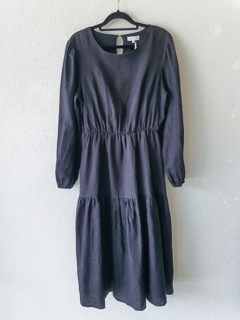 Aere Dress M