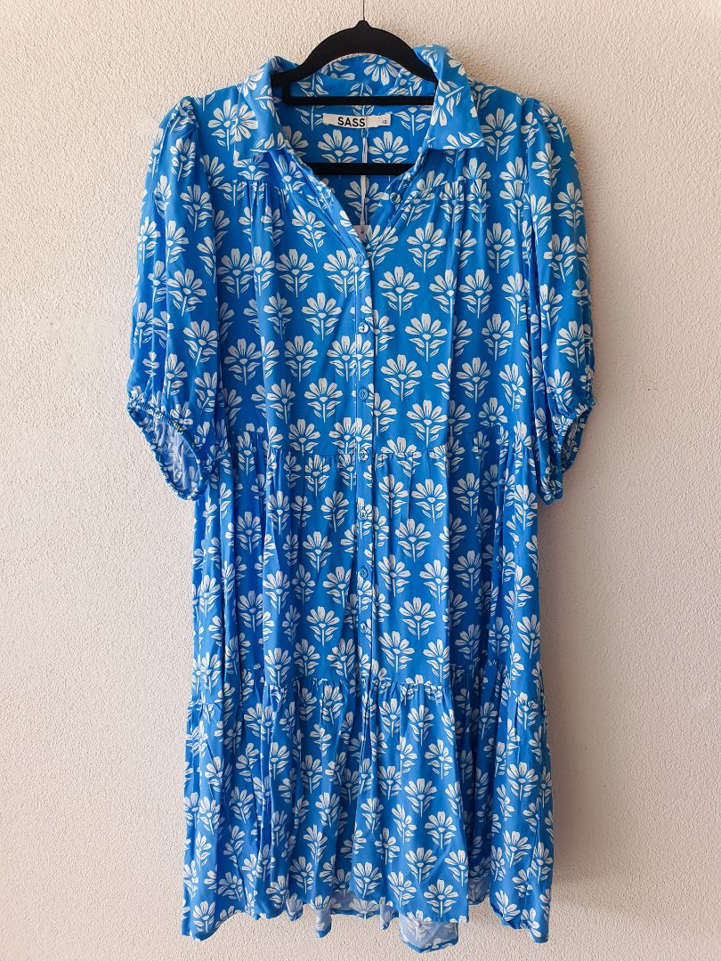 Sass Dress M