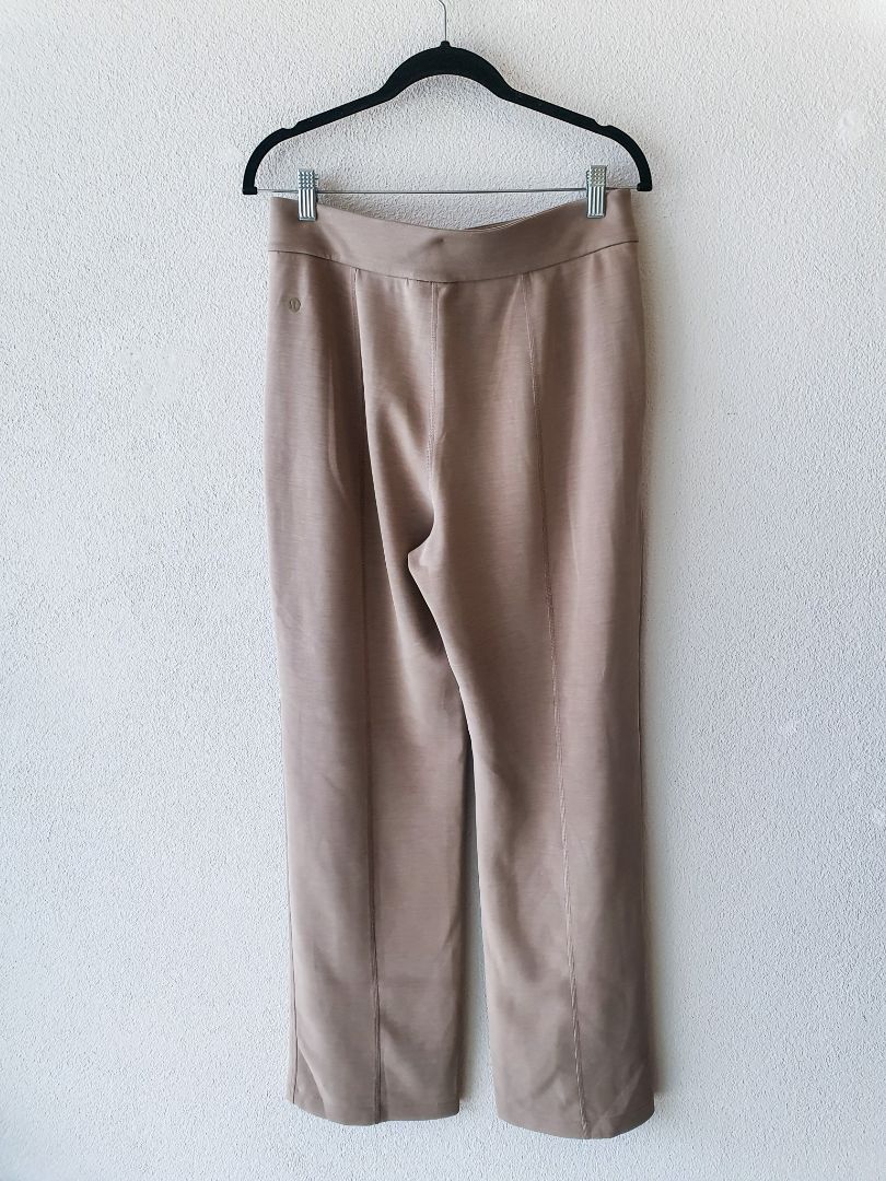 Lululemon Pants US6