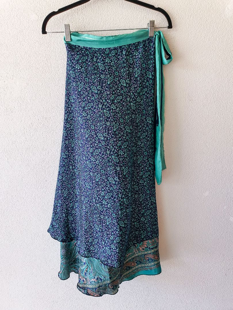 Jovani Designs Skirt L