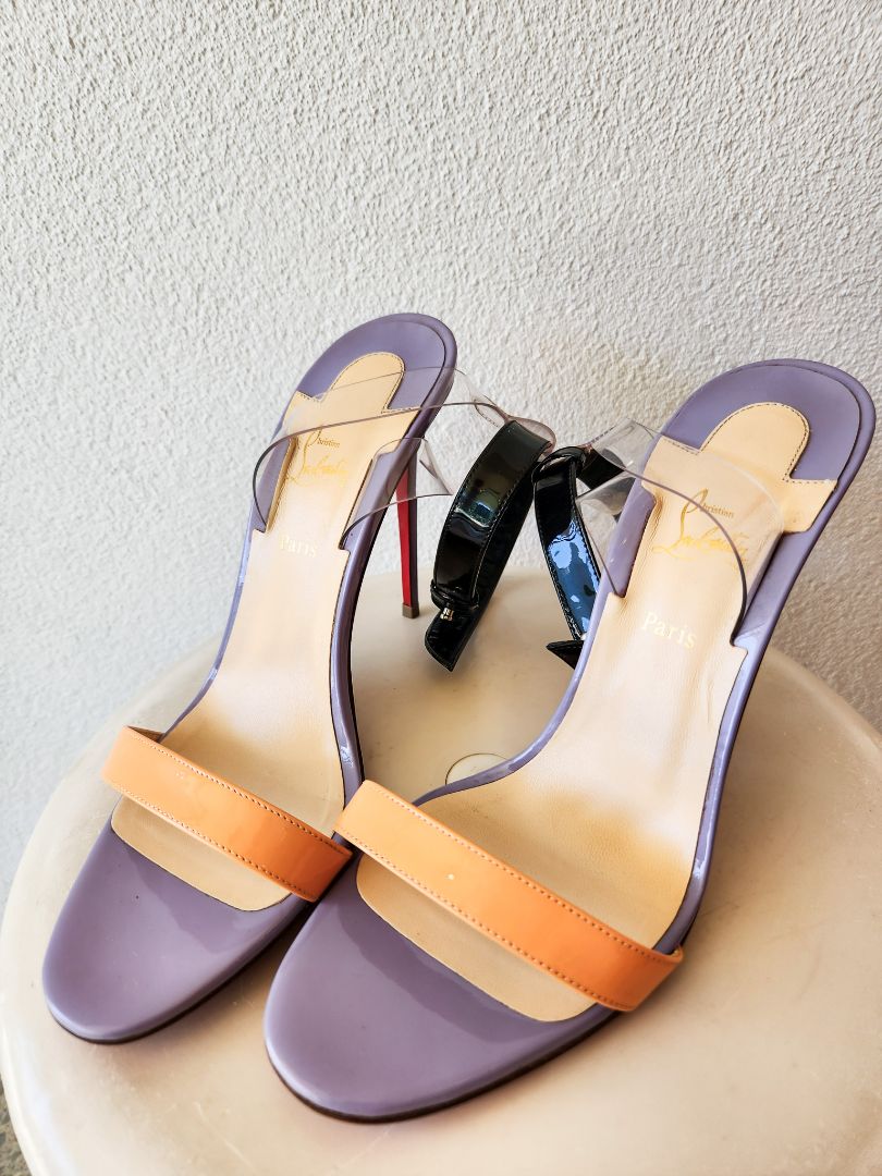 ChriastianLouboutin Shoes EUR38.5