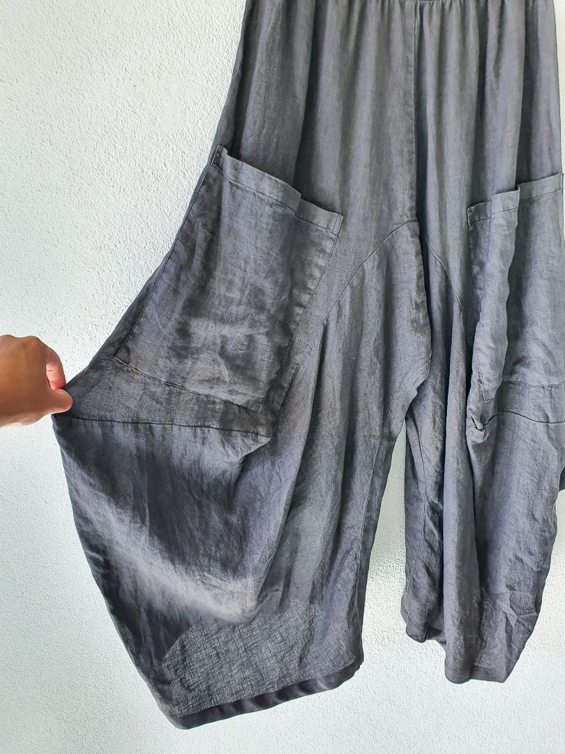 John F Greece Pants M