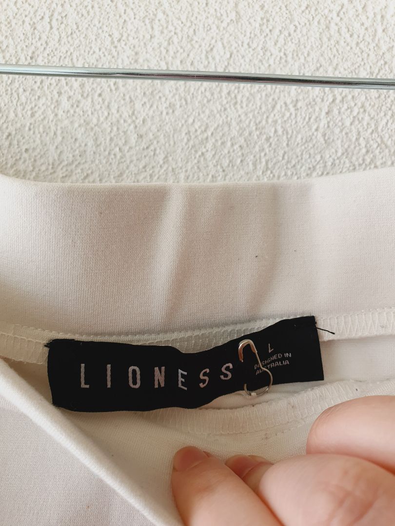 Lioness Skirt L