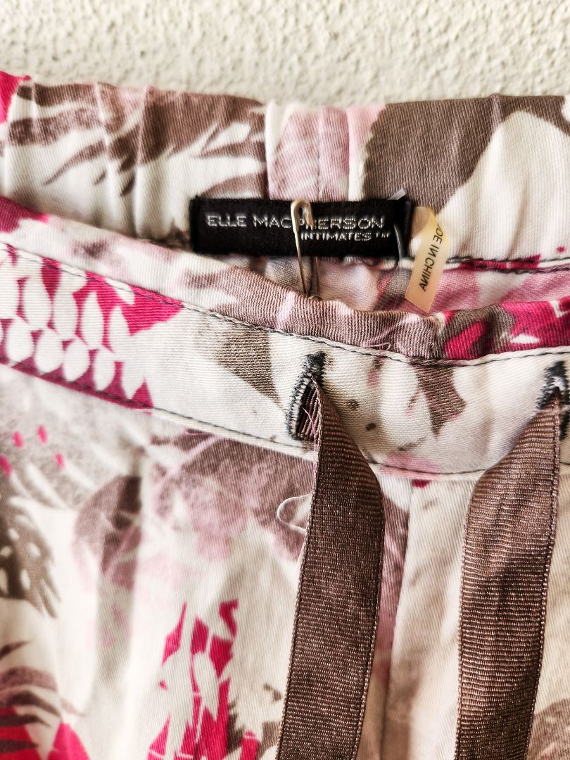 Elle MacPherson Pants L