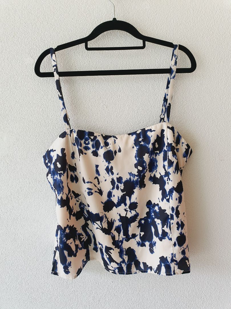 Veronika Maine Top L