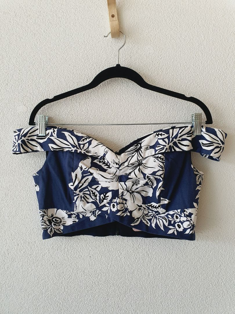 The Pretty Dress Company UK Top S