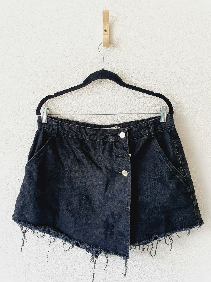 Zara Shorts L