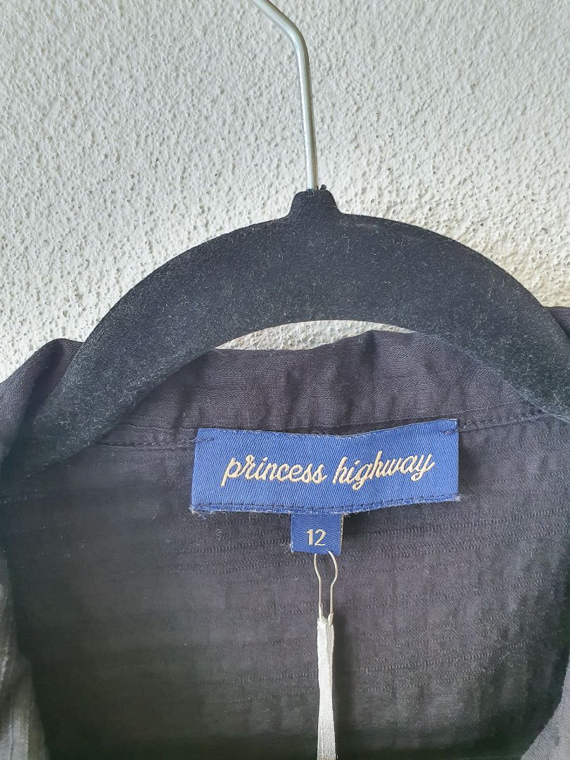 Princess Highway Top M