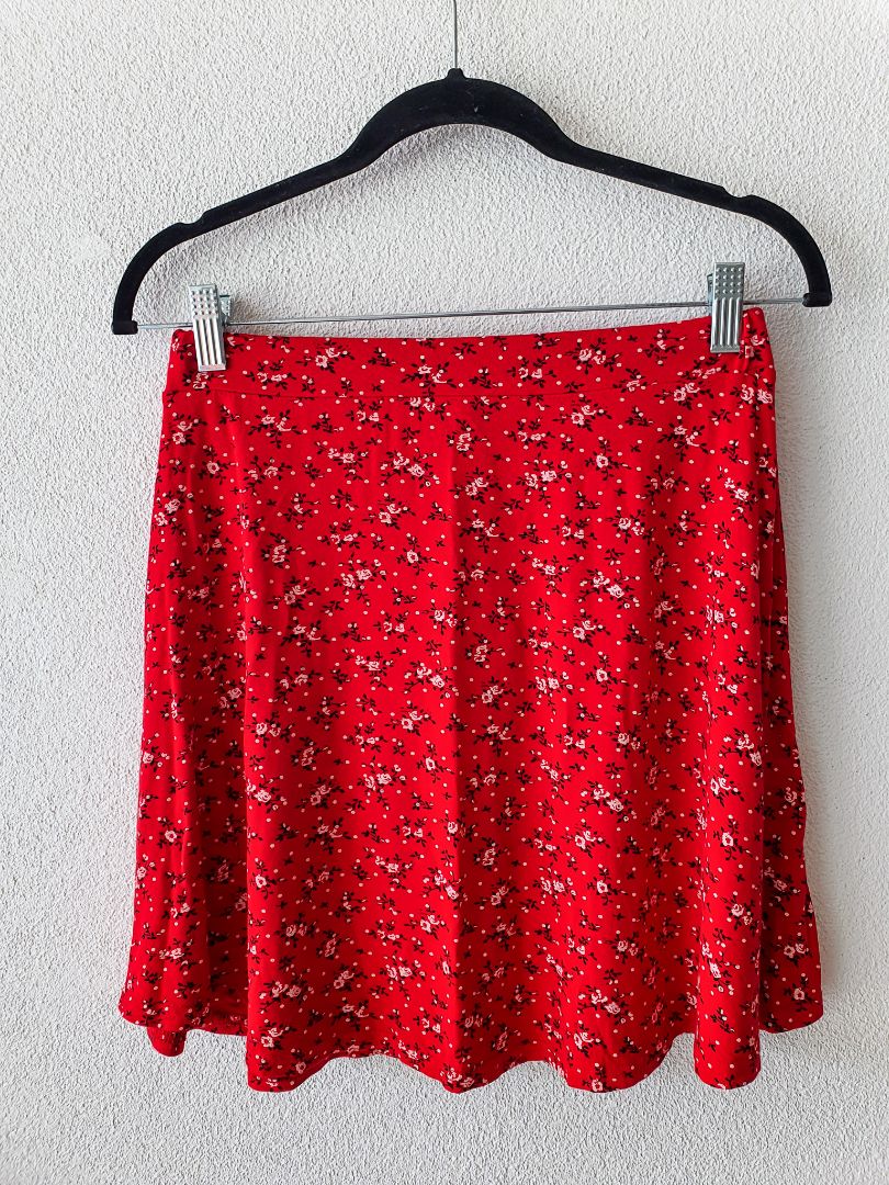 Prettylittlething Skirt S