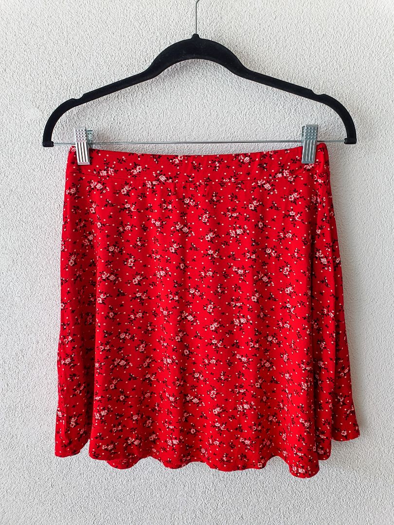 Prettylittlething Skirt S