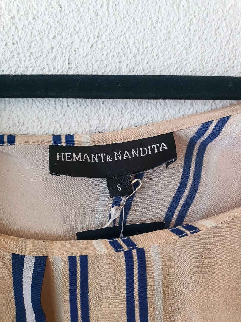 Hemant & Nandita Dress S