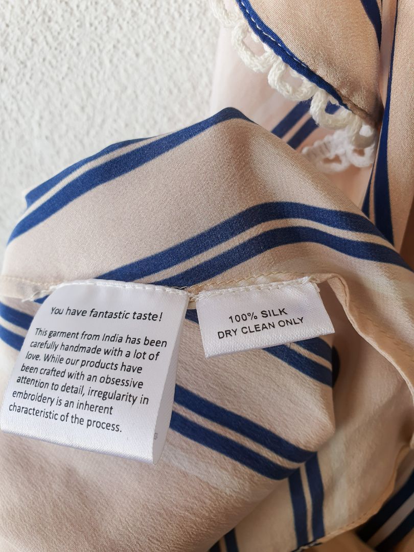 Hemant & Nandita Dress S