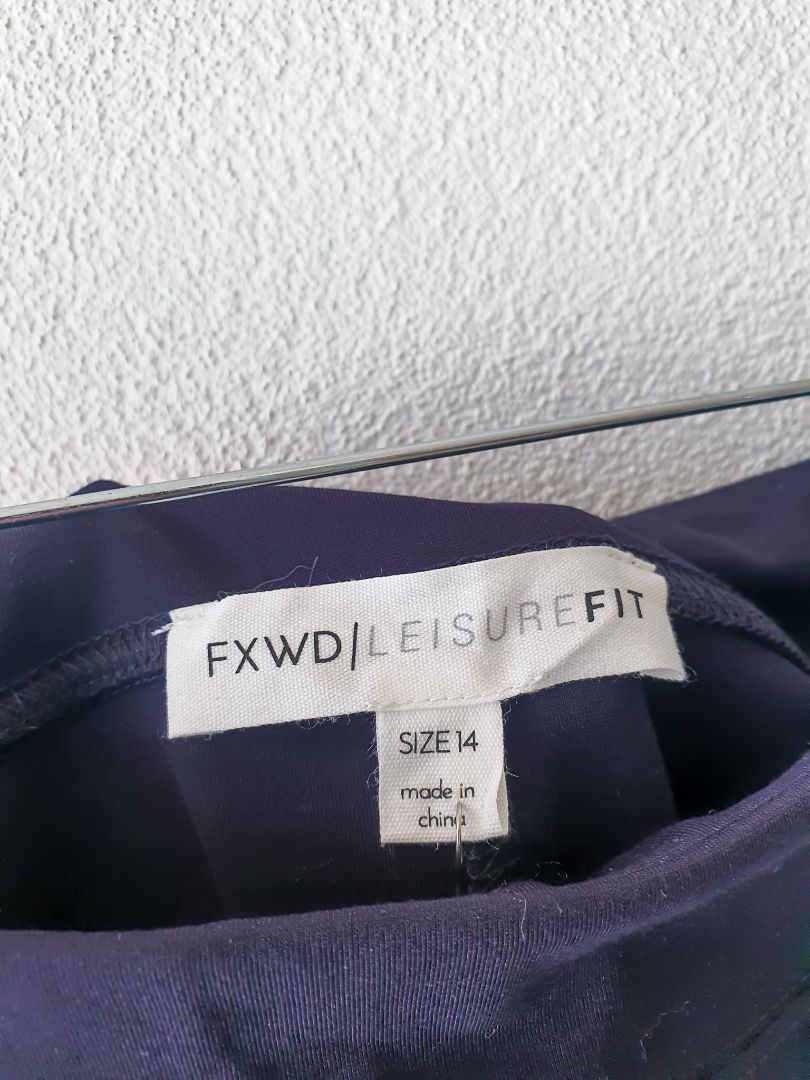 FXWD/ Leisure Fit Pants L