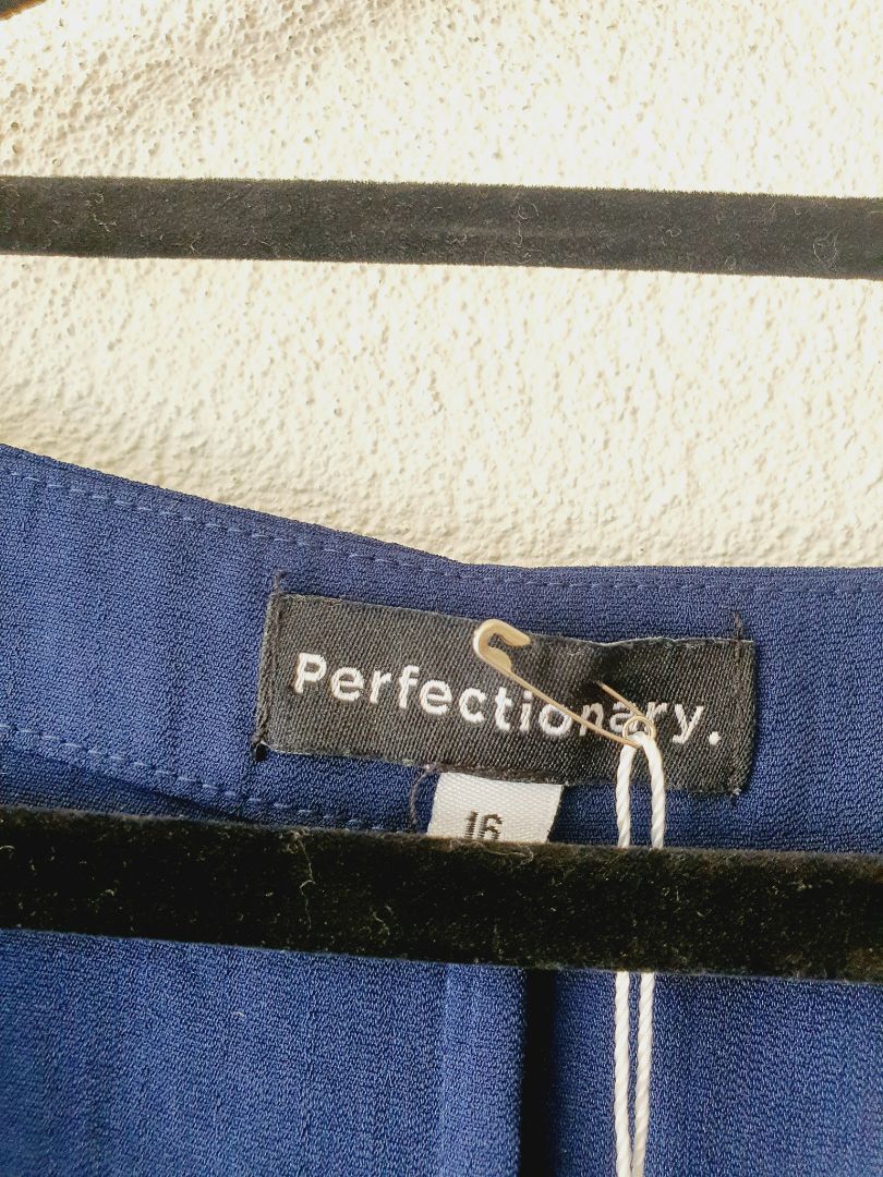 Perfectionary Dress XL