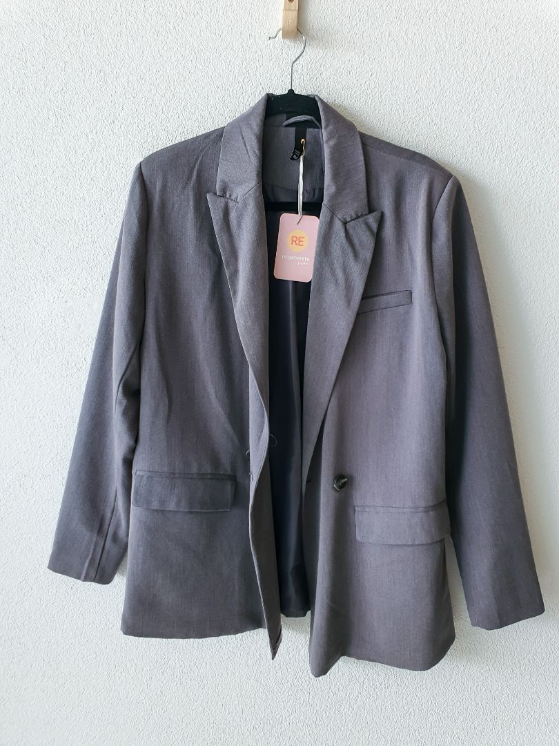 Alice in the Eve Jacket S